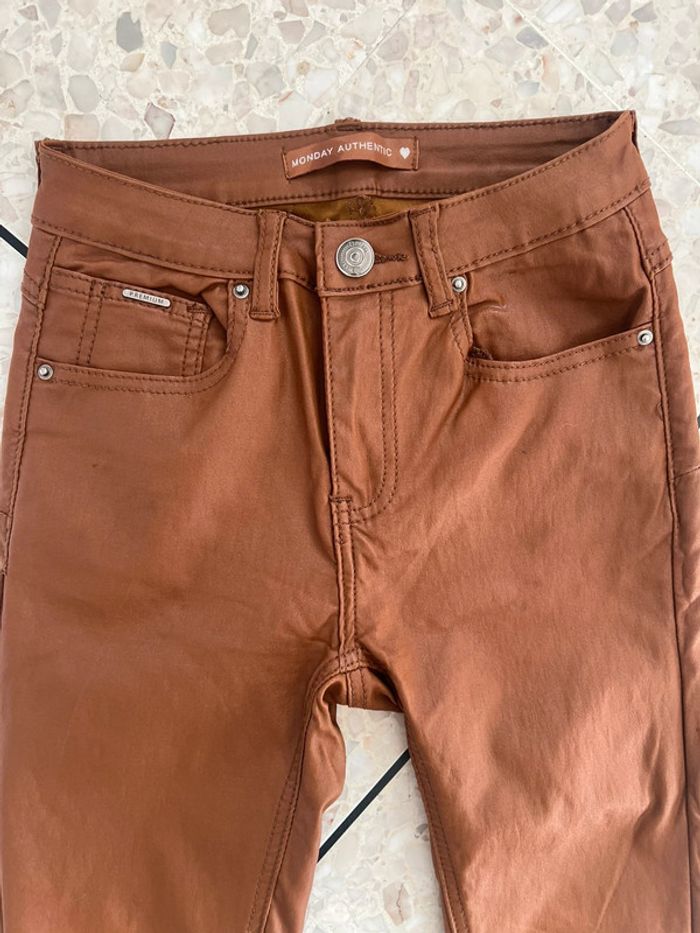 Pantalon slim femme taille XS , couleur camel - Monday authentic - photo numéro 4