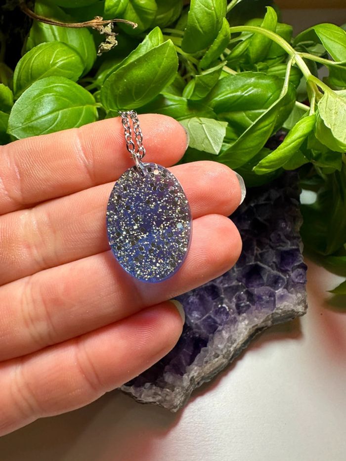 Pendentif grand arrondie en résine bleu et doré - photo numéro 8