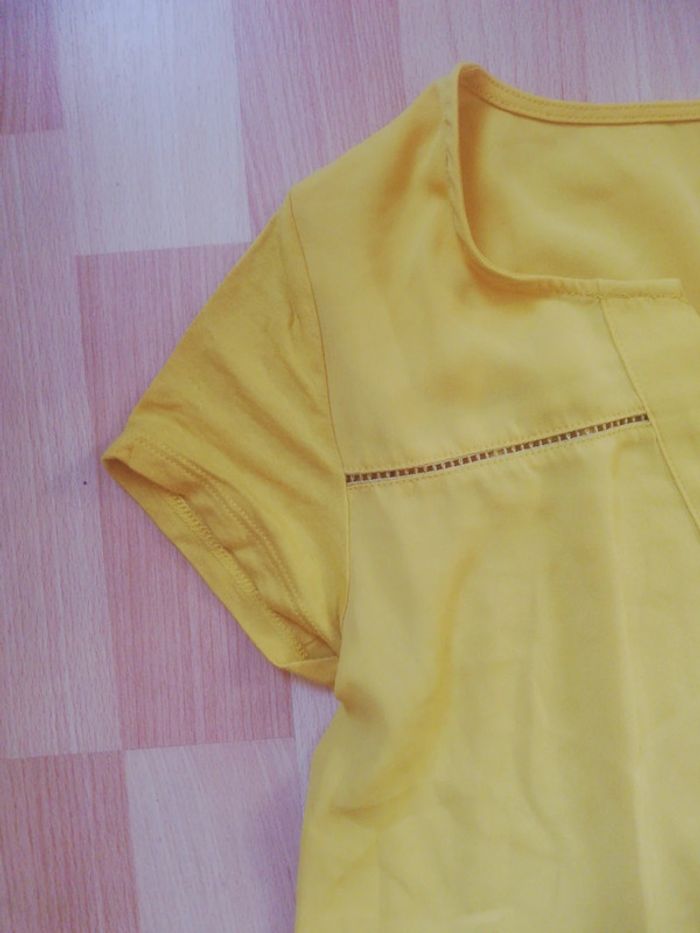 Tee shirt jaune - photo numéro 3
