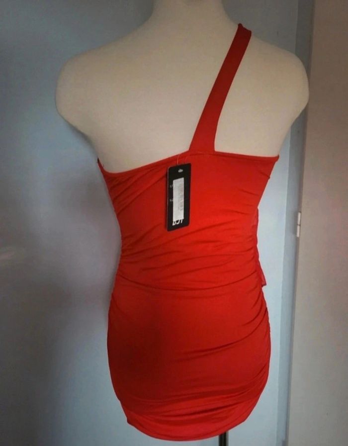 Robe neuve avec drapé S - photo numéro 9