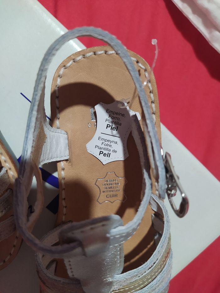 Nue pieds cuir  27 - photo numéro 3