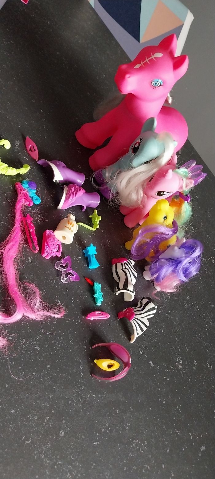 Lot de 5 poneys avec accessoires - photo numéro 3