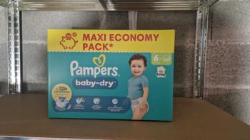 Pack 80 couches pampers Baby-Dry taille 6 neuf