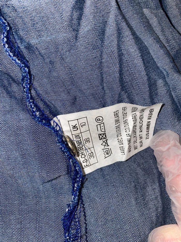 Chemise en jeans taille 38 - photo numéro 2