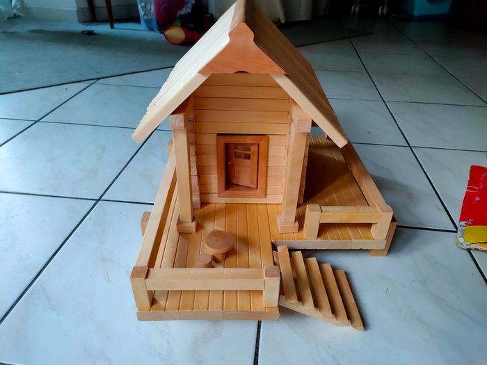 Maison a assembler en bois
