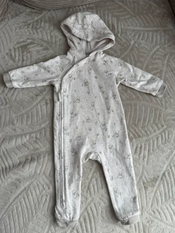 Combinaison Winnie l’ourson Disney