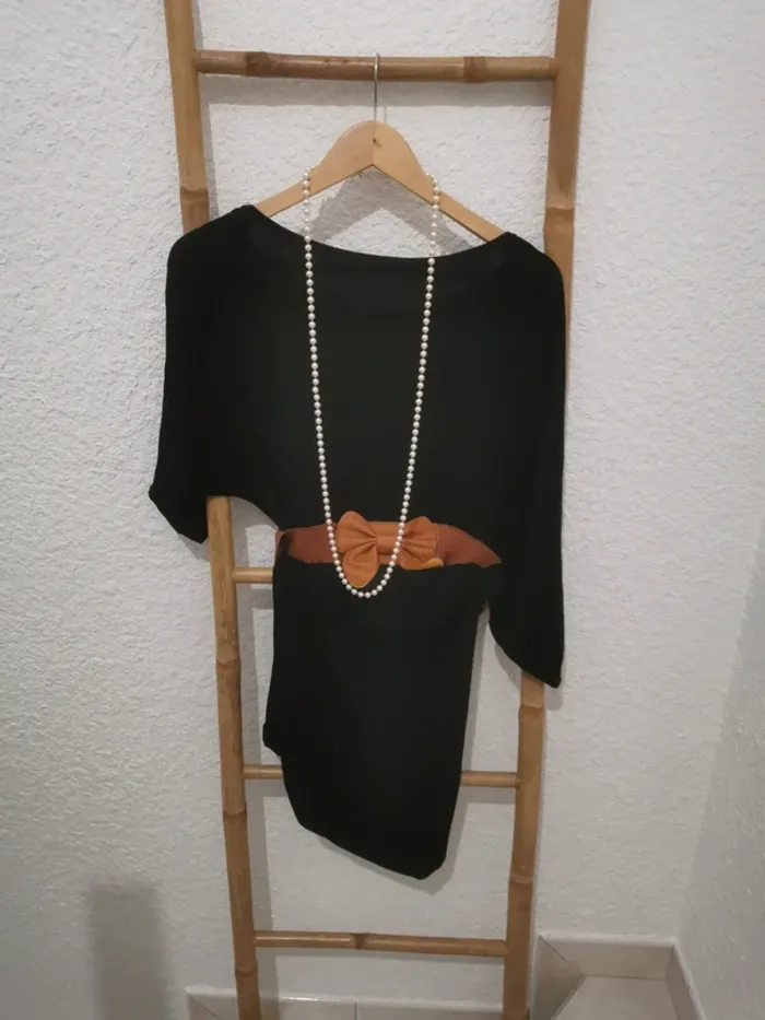 Tunique noire asymétrique