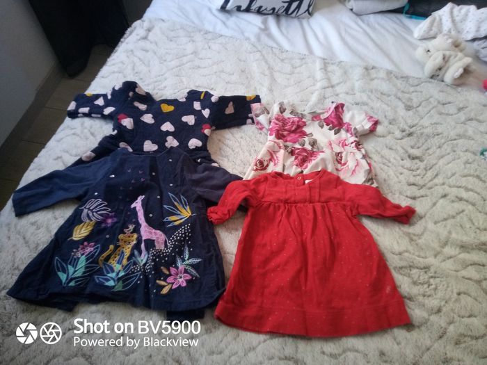 Lot vêtements bébé fille - photo numéro 3