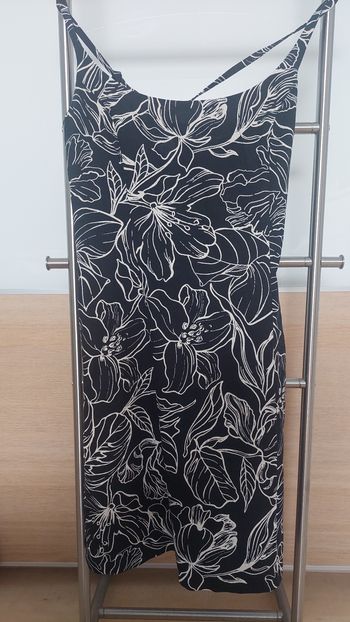 Robe dos à nouer