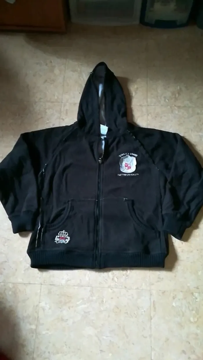 Veste 8 ans