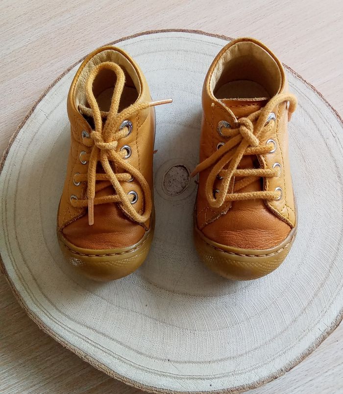Chaussures moutarde à lacets premiers pas taille 19 Naturino - photo numéro 2
