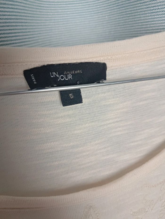 Un jour ailleurs tee-shirt été T.46/48 en tbe - photo numéro 3