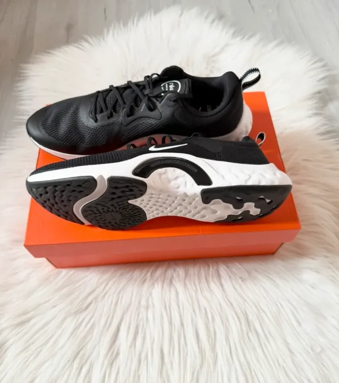 Nike Renew In-Season TR 11 – Taille 44,5 – all black – Neuf avec étiquette - photo numéro 7