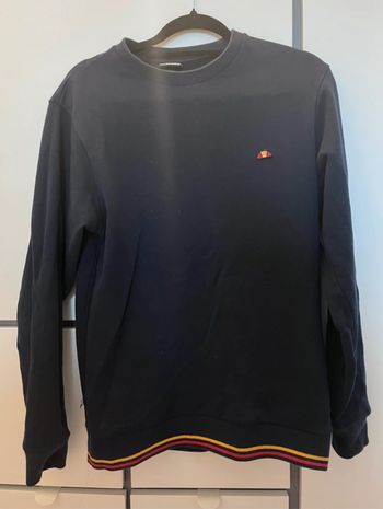 pull bleu marine / foncé