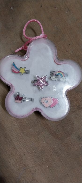 Boîte 5 bagues enfant