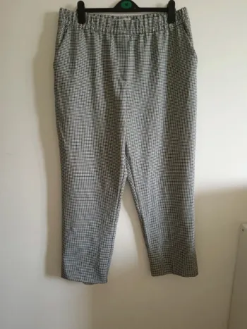 Pantalon droit à carreau