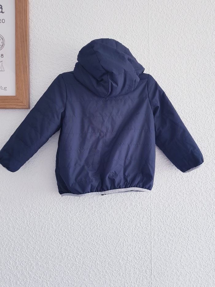 IKKS - Veste / doudoune légère avec capuche - Réversible - Bleu marine ou bleu marine avec fleurs - photo numéro 7