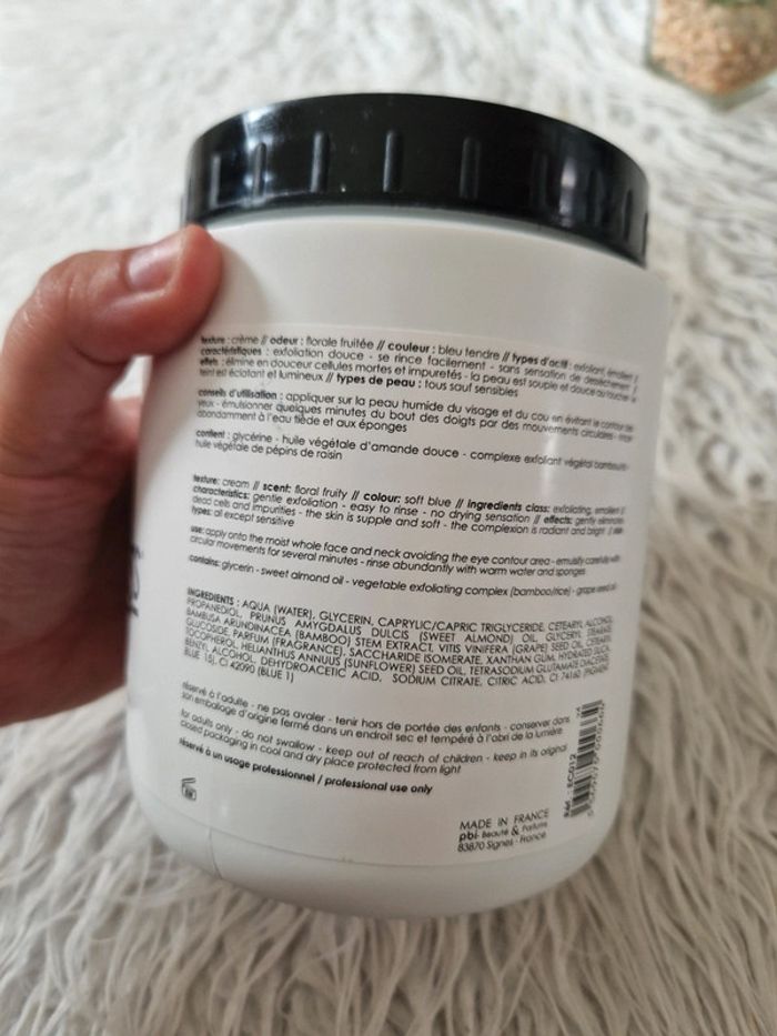 Gros pot de Gommage a grain 1L neuf - photo numéro 3