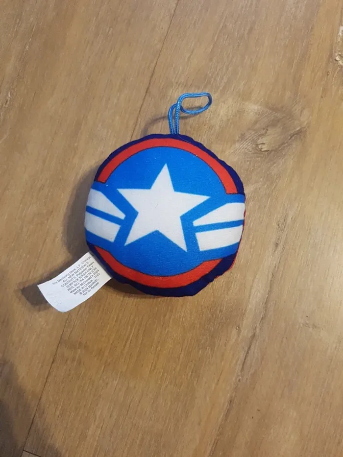 Peluche bouclier Captain America - photo numéro 2