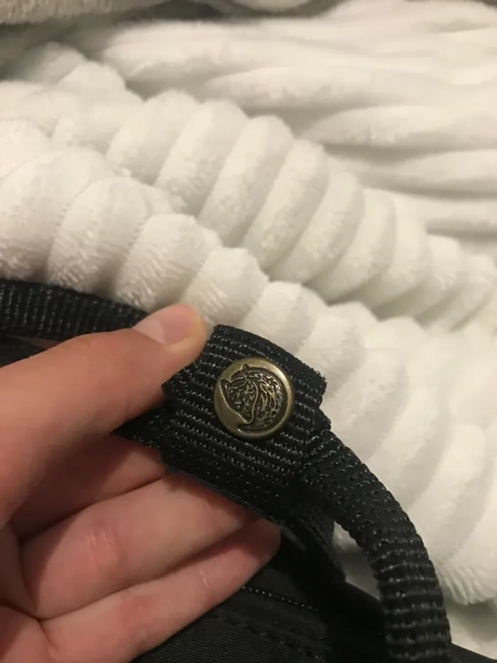 Sac à dos noir fjällraven. - photo numéro 4