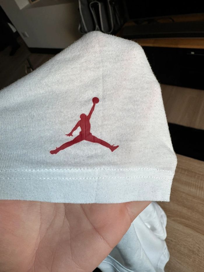 T shirt Jordan 10/12 ans - photo numéro 6