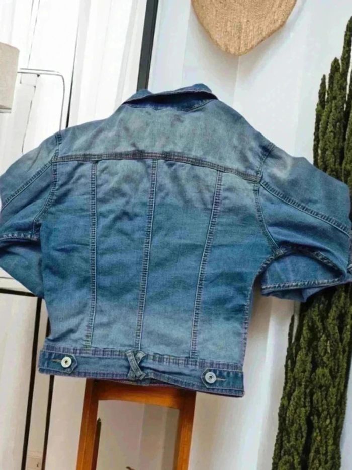 Blouson de jeans 🌹L/40🌹 effet vieux jeans - photo numéro 2