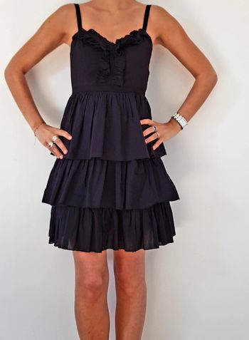 Robe noire à volants Nafnaf