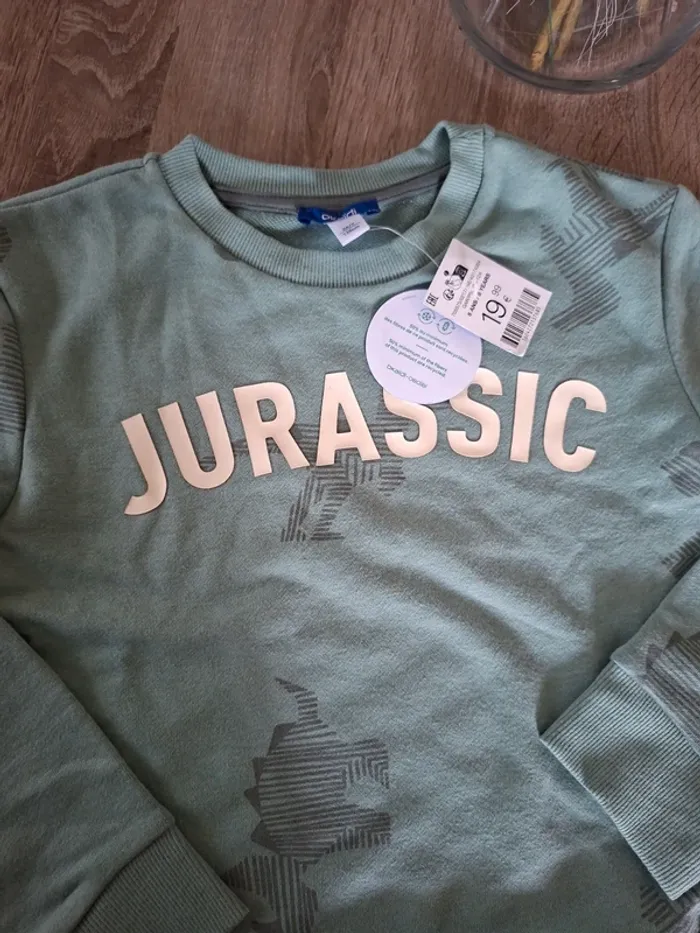 Sweat garçon taille 8 ans - photo numéro 2