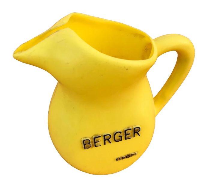 Pichet publicitaire Berger Sirops Plastique semi-rigide  Sirops de Luxe Made in France