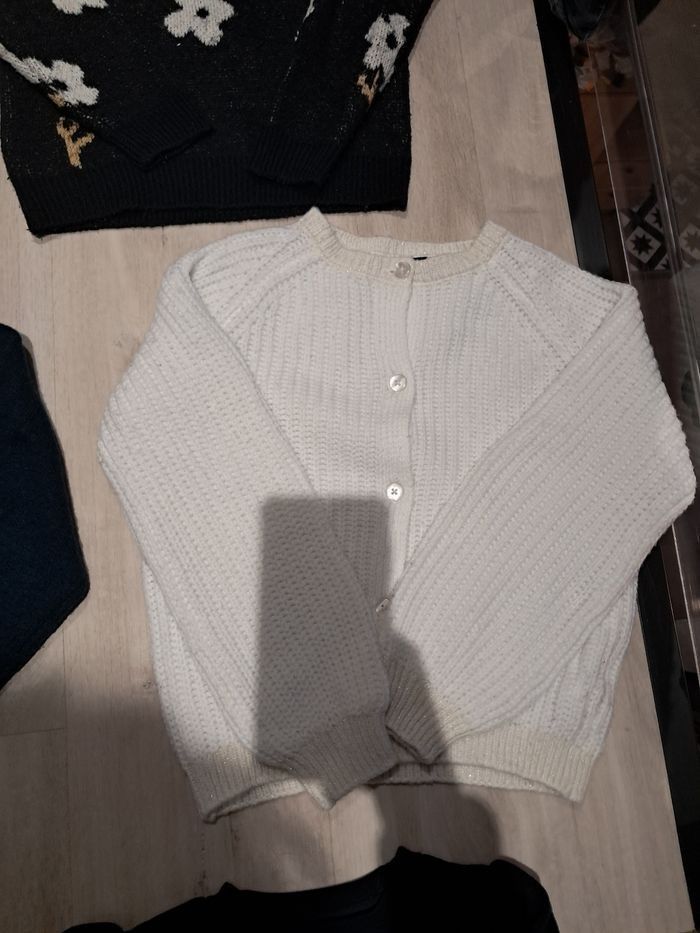 Lot de pulls 8ans neufs et tbe - photo numéro 4