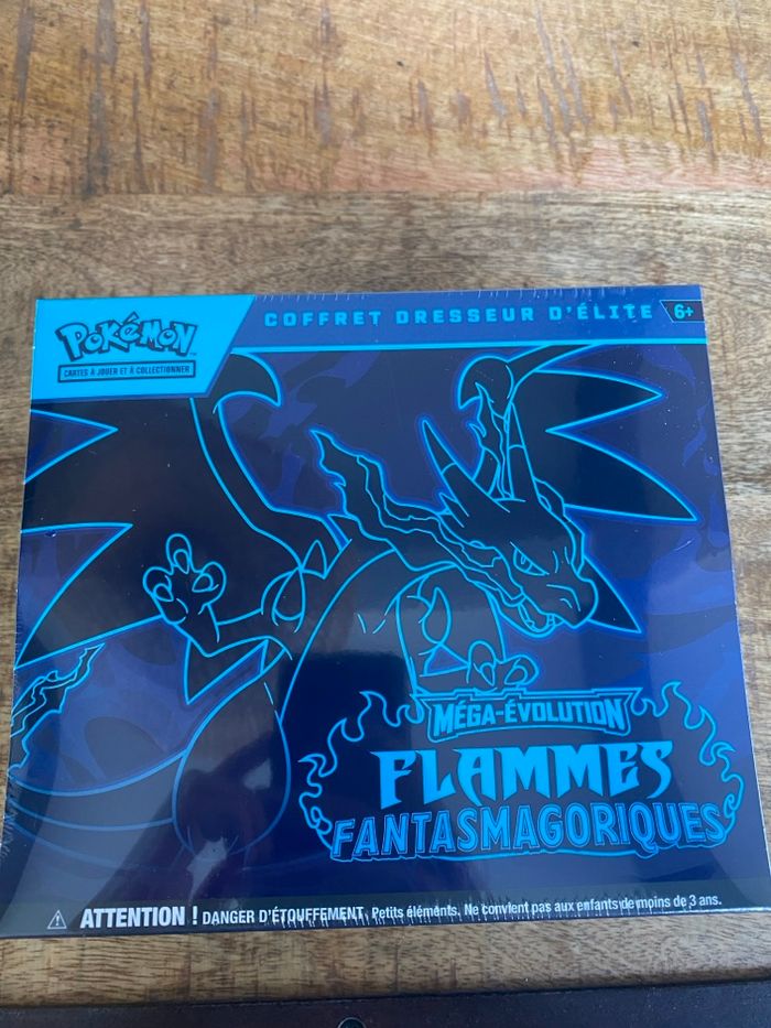 ETB Flammes Fantasmagoriques / Défaut de scellage