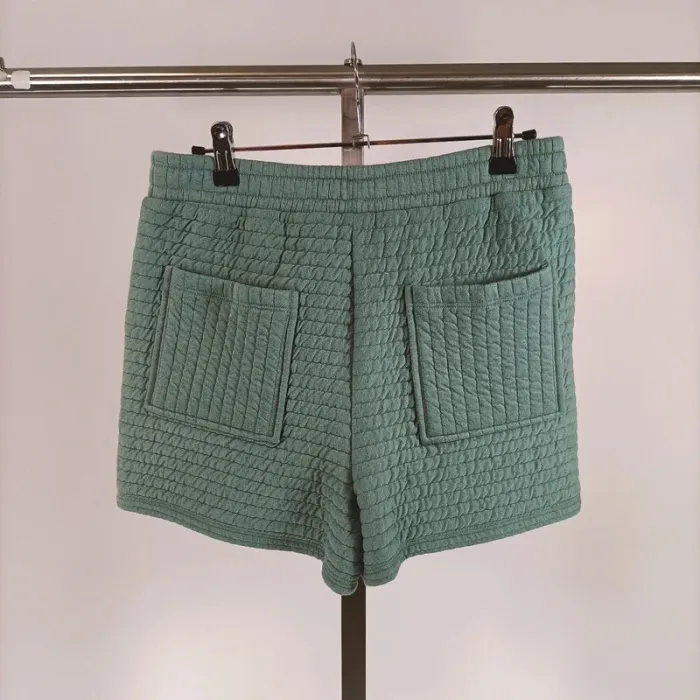 Short texturé vert d'eau - deux poches arrières + poches avant Taille M - A295 - photo numéro 4