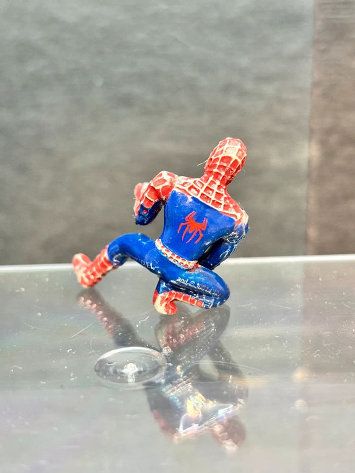 Toute petite figurine mini figure Spiderman super héros - photo numéro 2