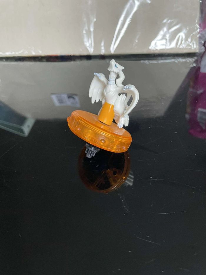 Figurine Pokémon PokéBall 2011