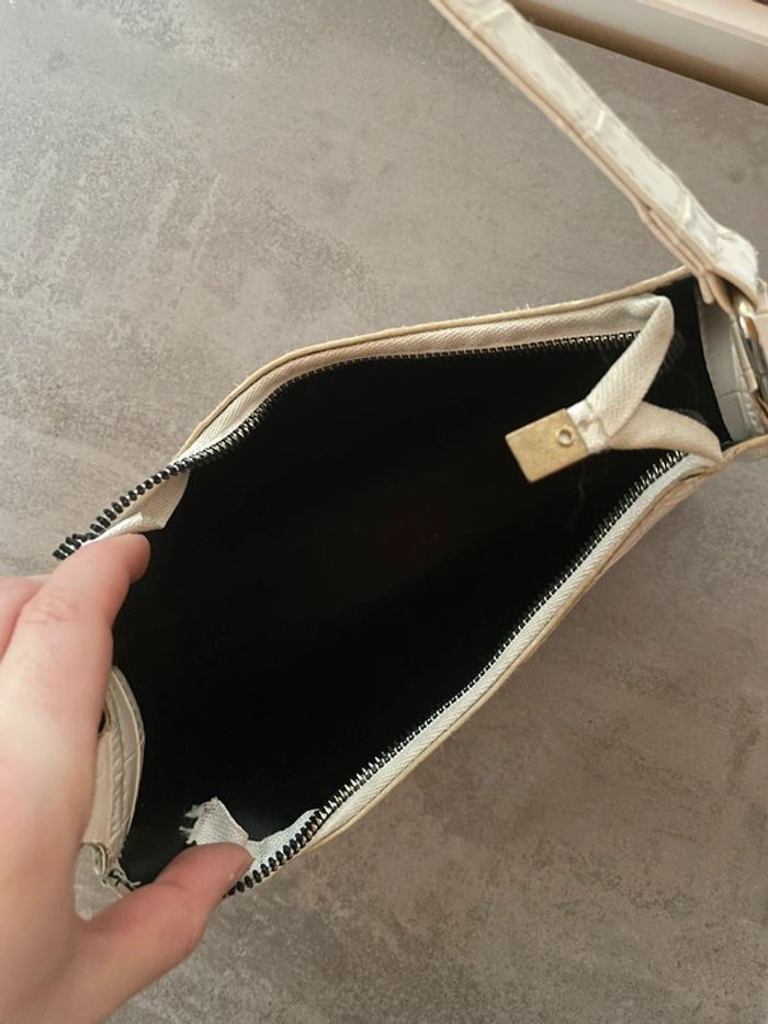 Sac baguette blanc effet crocodile - photo numéro 2