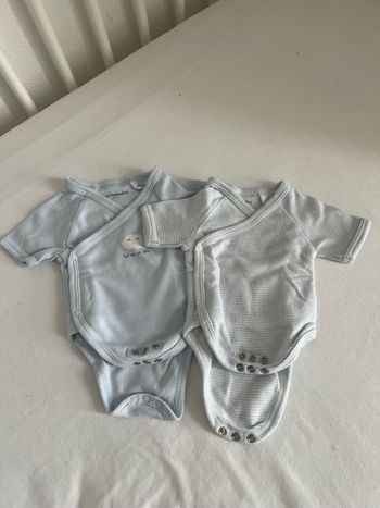 2 bodies manches courtes