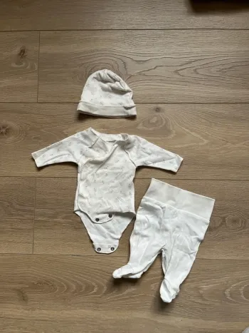 Ensemble Kiabi taille 0 poussin