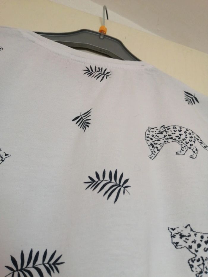 Tee shirt à manche courte de la marque tisaia taille 14 ans - photo numéro 10
