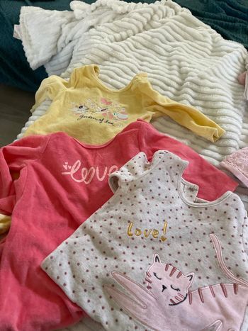 Lot 3 pyjamas