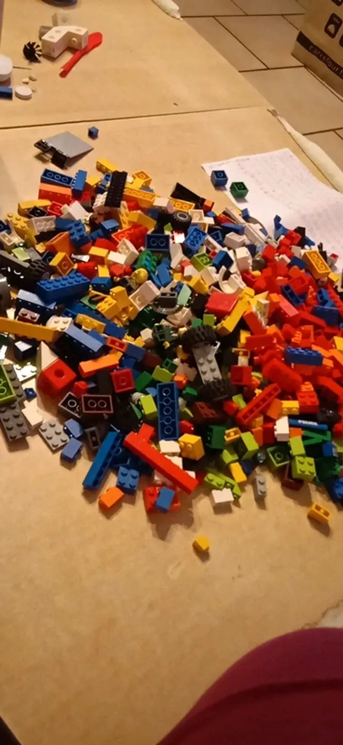 Boîte de legos - photo numéro 4