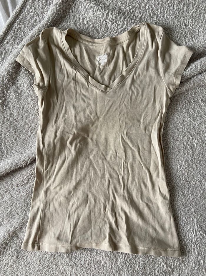 TEE shirt