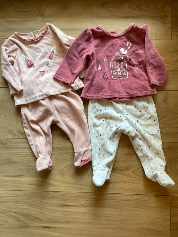 Lot 2 pyjamas 2 pièces bébé fille