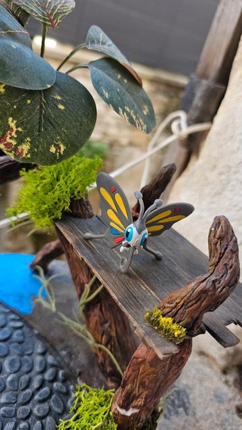 Super figurine Pokemon Nintendo charmillon