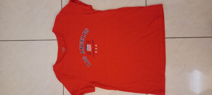 Tee-shirt 12 Ans " Kiabi " TBE