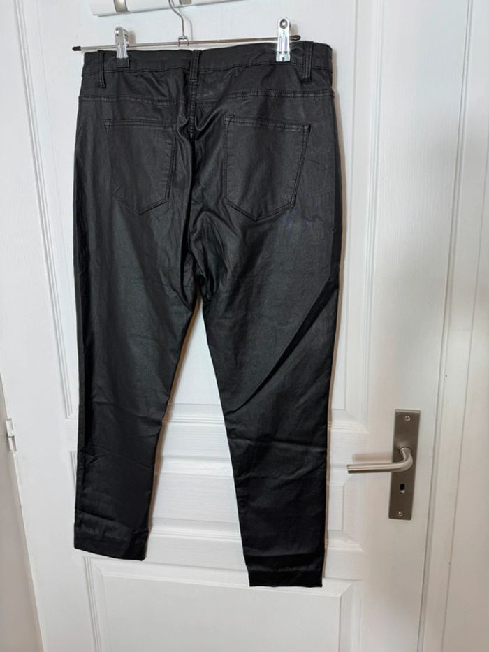 Pantalon Slim neuf - photo numéro 2