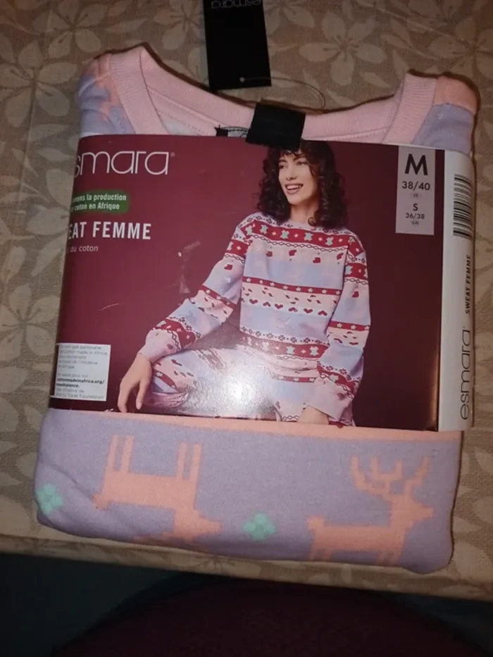 Sweat femme motif Noël taille 38 40 - photo numéro 2
