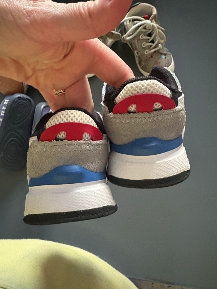 Lot de chaussures première marche - photo numéro 2