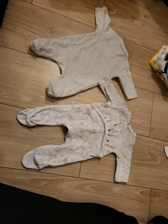 Pyjama naissance - photo numéro 3