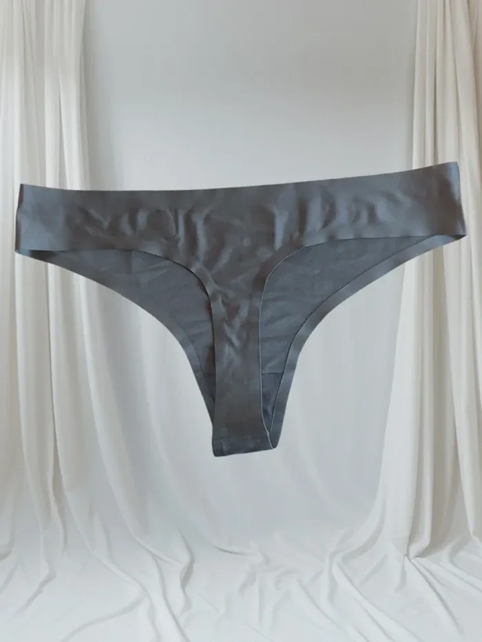 String T.XL neuf - photo numéro 2