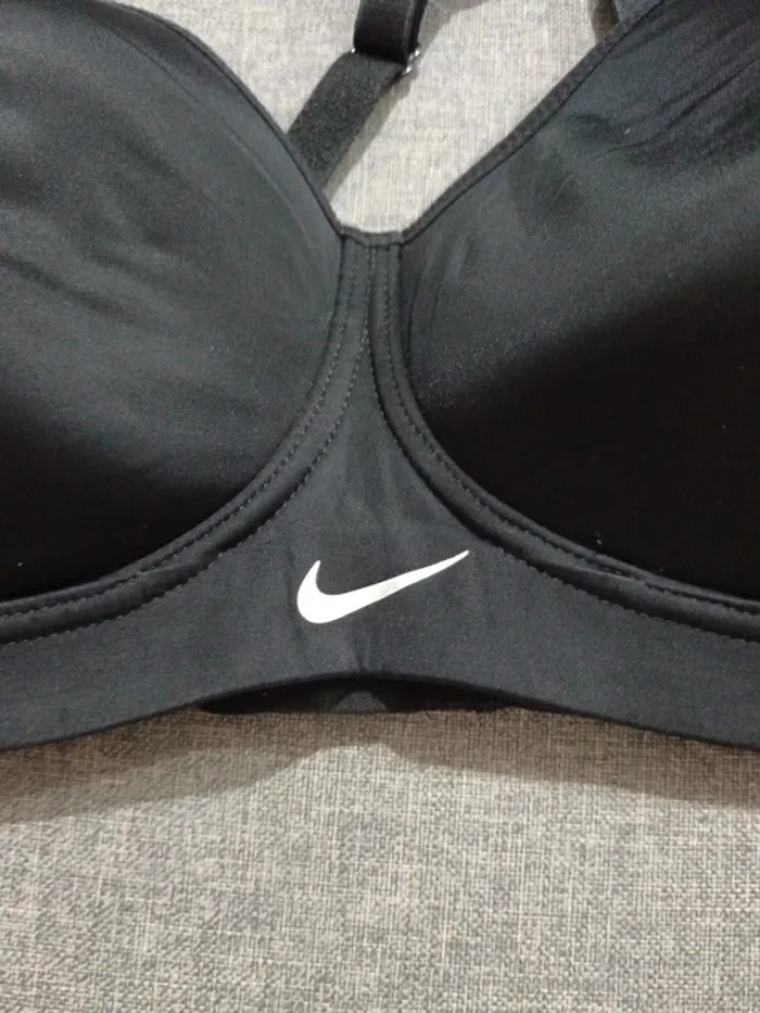 C55 brassière noir Nike 75 C - photo numéro 3
